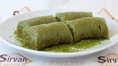 Dolama Fıstık Sarma